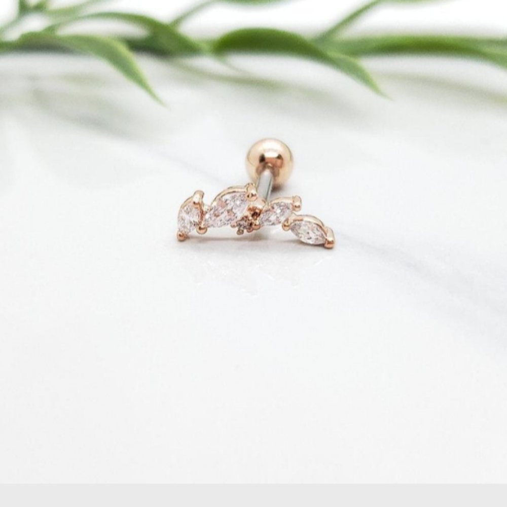 Leaf cartilage earring